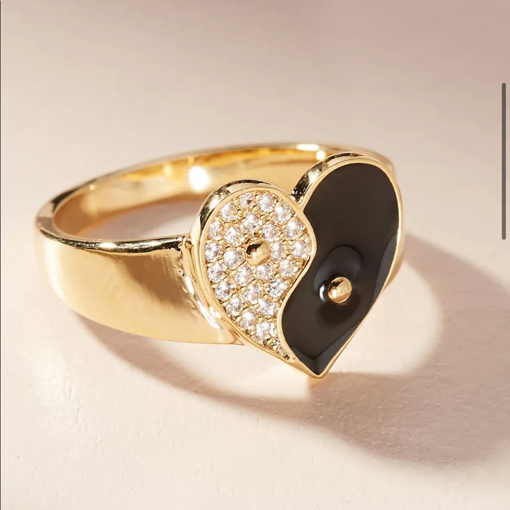Yin yang ring